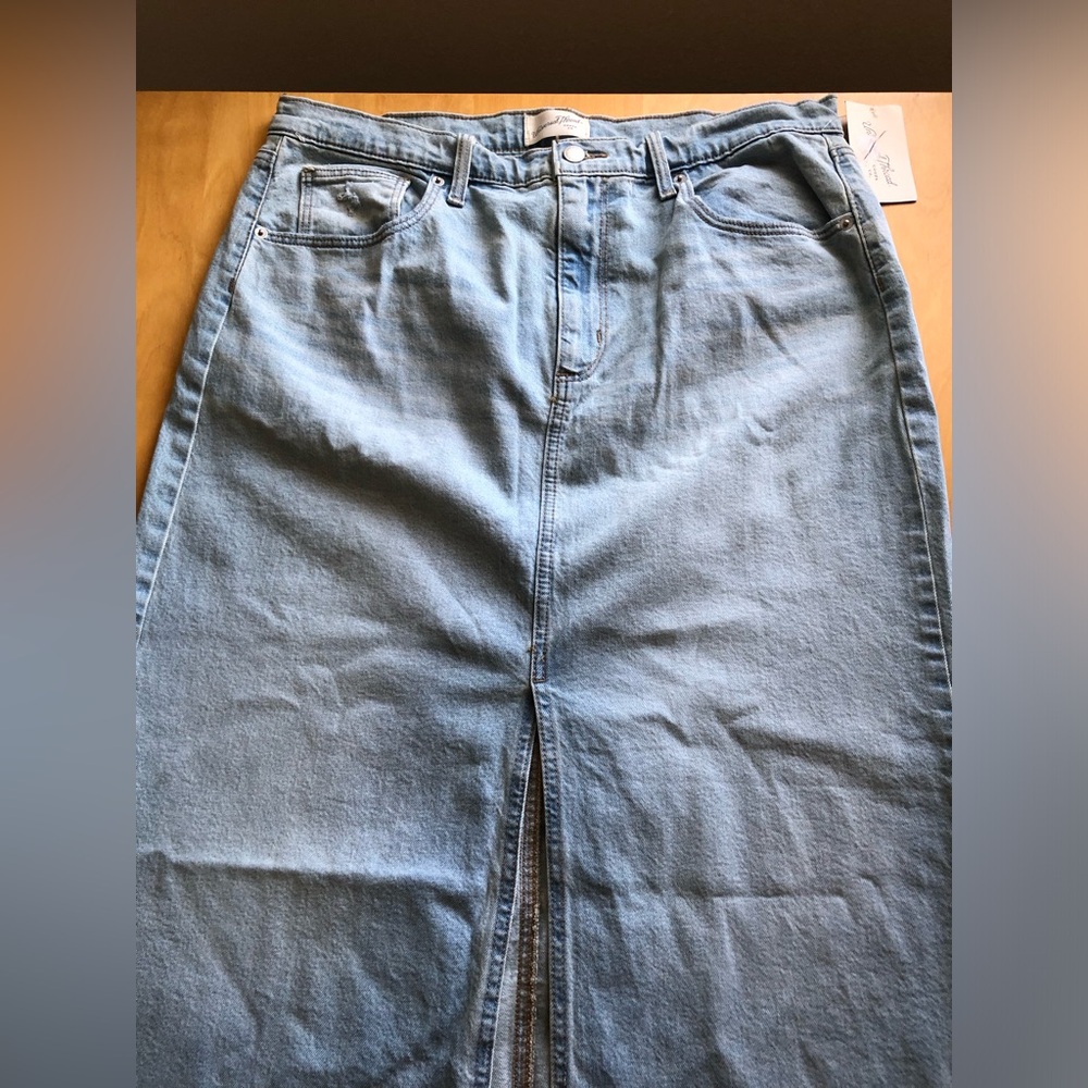 Universal Thread Blue Denim skirt with Front Slit - Picture 2 of 11